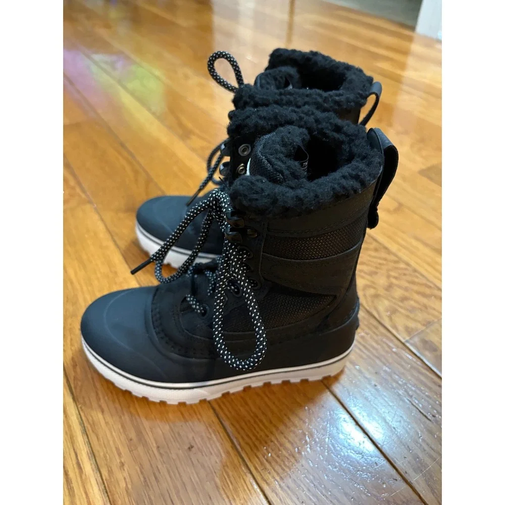 Quiksilver Kids Sub Zero Hi Black White Insulated‎ Winter Snow Boots Size 12 NEW